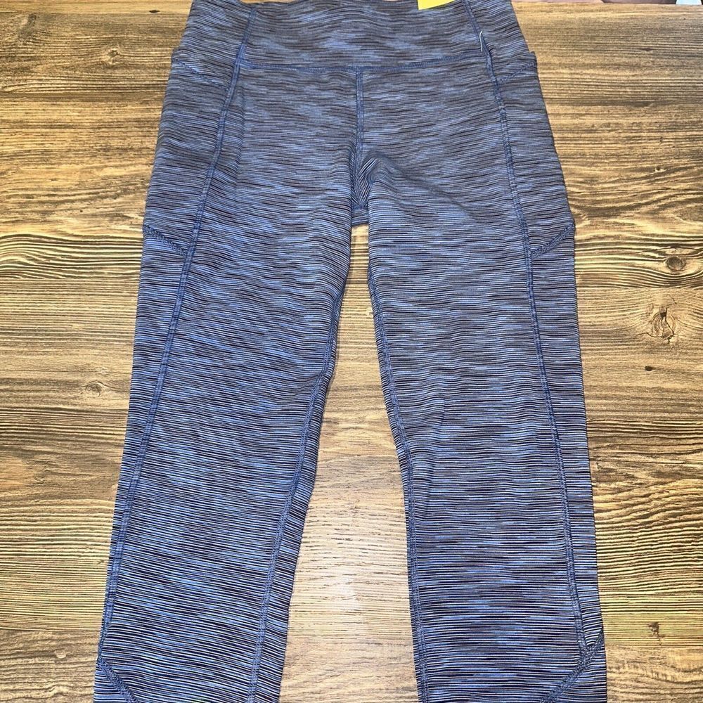 Girls' Mid-Rise Leggings All In Motion Blue Small (6/6s) UPF 50+. NWT. Q